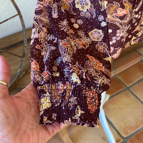 🎉 MAISON & D’ AME’LIA FLORAL TOP‼️ - Picture 5 of 13